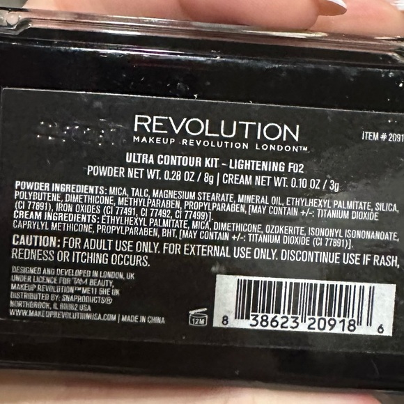 Makeup Revolution Ultra Contour Kit – Lightening F02 - Picture 5 of 5